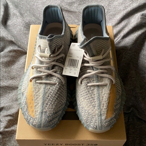 Yeezy 350 Boost - Picture 2 of 3